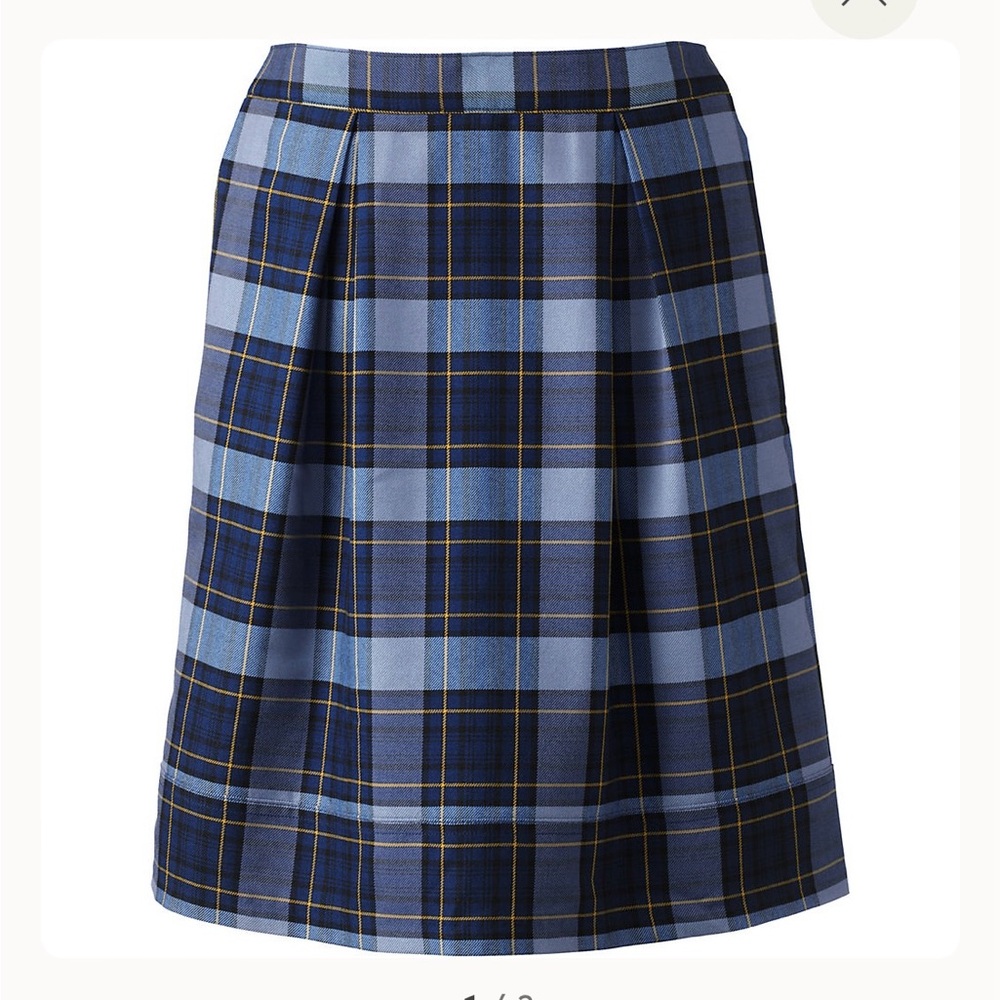 Land’s End Plaid Pleated Skort Top of Knee color: Classic Navy Plaid